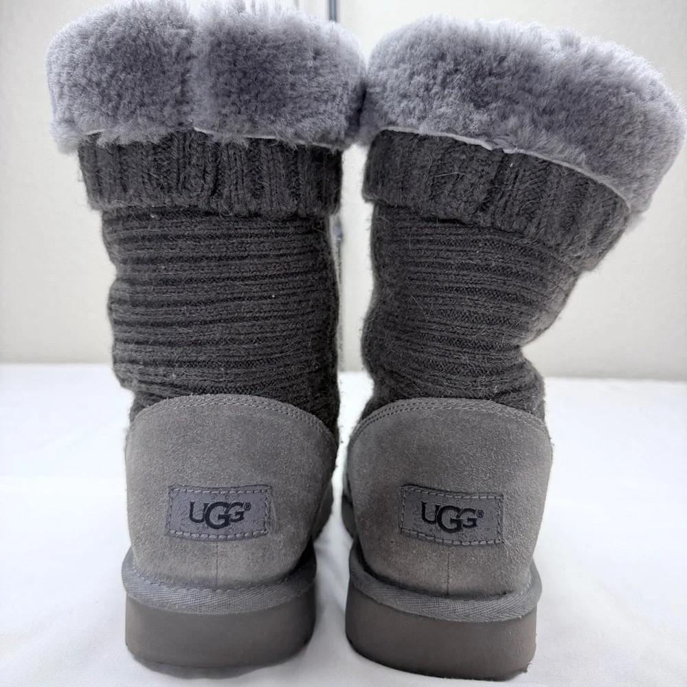 UGG Gray Ribbed Knit Shearling Lined Boots